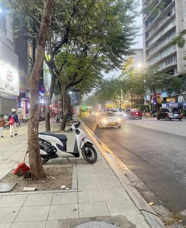 Bán Nhà trong hẻm 80m²
