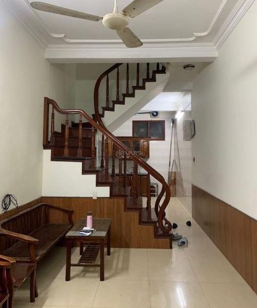Cho thuê 🏣 nhà riêng 26m2 x 3tầng, trong ngõ 192 kim mã, ba đình