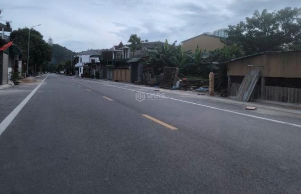 BĐS phù hợp xây dựng vận hành tạo dòng tiền, để ở cũng quá ok Bán ô đất 🏦 mặt đường Hồ Quý L