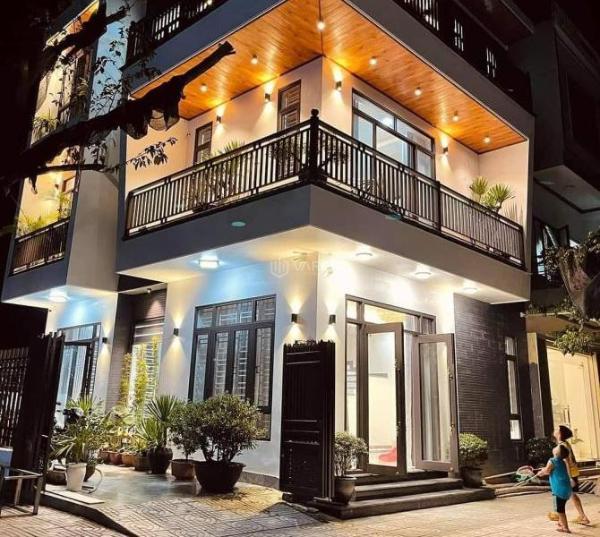 Nhà Góc 2 Mặt tiền đoạn Hoàng Hoa Thám – Nhà Ga T3. DT 🏬 5,4x12m tiện xây mới. 12,4 tỷ