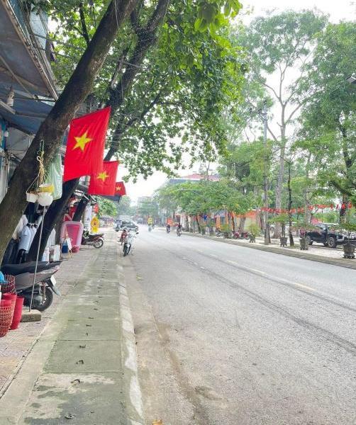 Do chuyển đổi vị trí 🏣 kinh doanh nên bán đất ở vị trí đẹp có 102 mặt tiền đường nguyễn tất