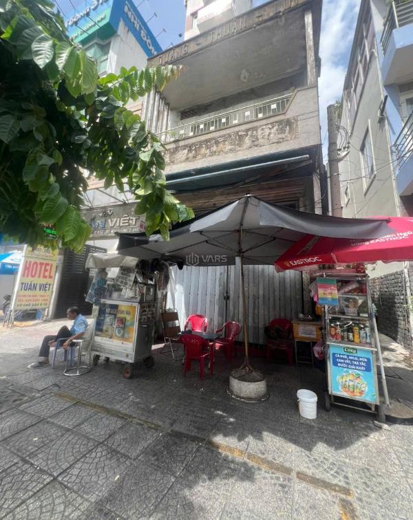 Bán Nhà mặt phố 60m²