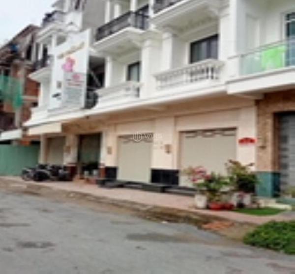 Bán Nhà mặt phố 81m²