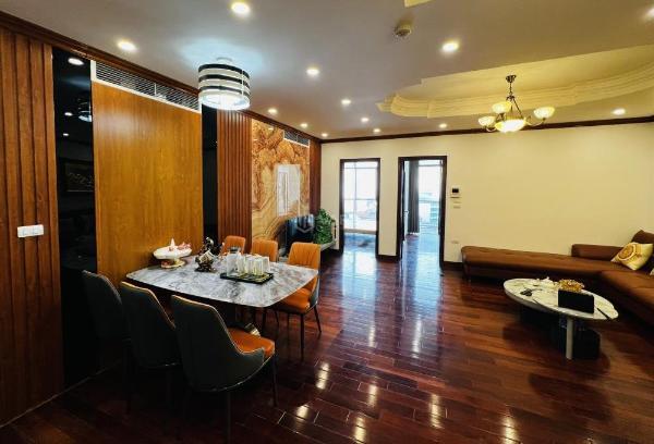 Bán căn hộ 17t hoàng đạo thúy 122m2 3pn 2wc nhà đẹp đủ 🏦 đồ về ở luôn giá 9.* tỷ l