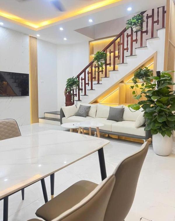 Bán nhà la phù nhà đẹp ở ngay 39m2. 5,35 🏤 tỉ
