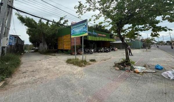 Bán Đất nền riêng lẻ 1100m²