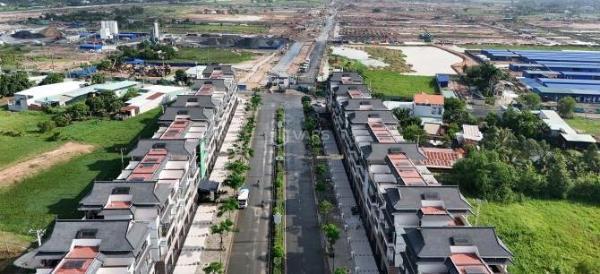 Bán Đất nền riêng lẻ 810m²