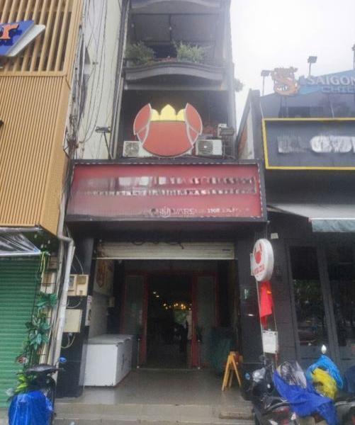 Cho thuê nhà MT Q1 – Võ Văn Kiệt, 1 trệt 2 lầu, 🏡 253m², vĩa hè 8m, giá tốt 45tr/tháng