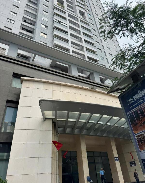 Bán căn hộ chung cư 101 láng hạ trung tâm đống đa lô góc 3pn sổ đỏ 🏘️ chính