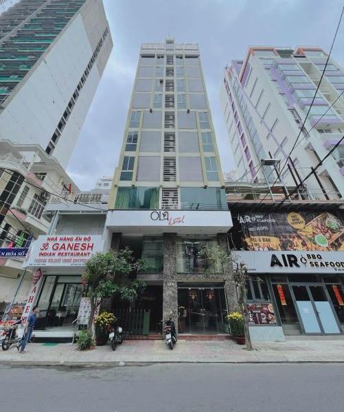 Bán khách sạn 🏢 12 tầng đường Hùng Vương đang kinh doanh tốt giá 45 tỷ