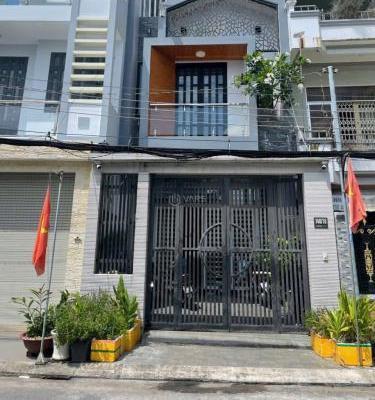 Chủ cần bán Nhà trong hẻm 105m²