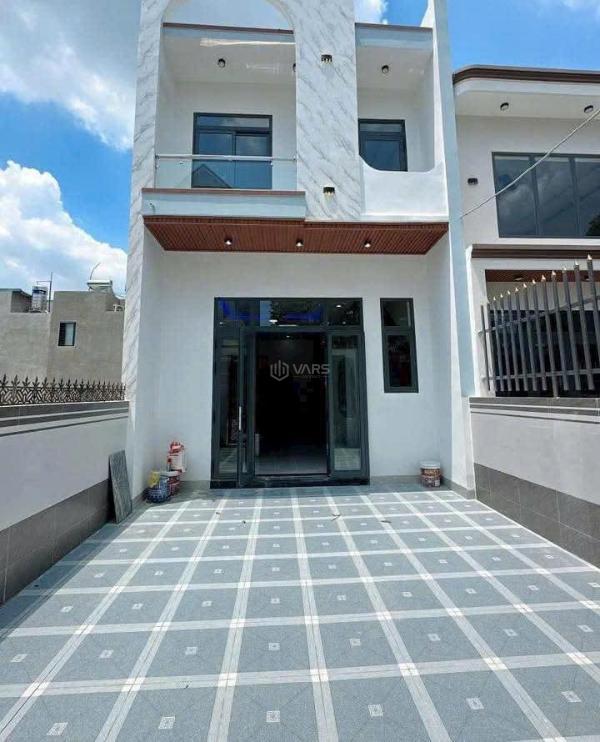 Bán nhà 1 trệt ☘ 1 lầu - gần cuối đường đồng khởi