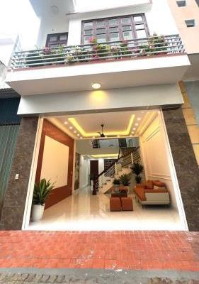 Bán nhà 4 tầng khu vịt 👍 cỏ trung tâm TP Hải Dương đường ô tô tránh nhau