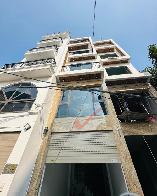 Bán nhà thạch bàn, ô tô 🏬 chạy thẳng vào nhà, 45m2 8.8 tỷ