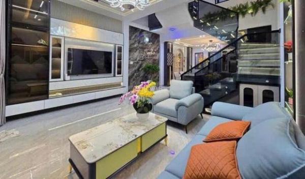 🏠 BÁN NHÀ MẶT TIỀN QUỐC LỘ 1A – GIÁ CHỈ 2 TỶ 3 – CÓ 🏡 SỔ RIÊNG 🚗