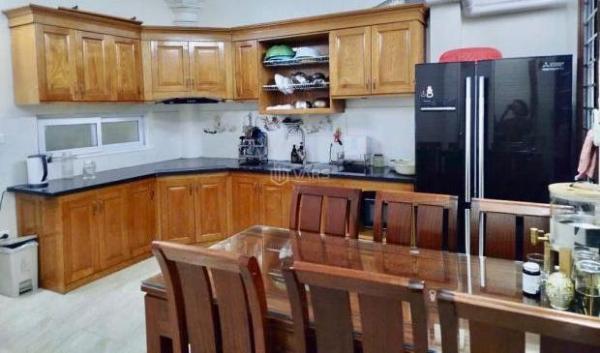 Nhà đẹp 77m², xây 4 tầng chắc chắn, ô tô 🏠 đỗ cửa, khu vực dân trí cao. Vị trí gần siêu thị