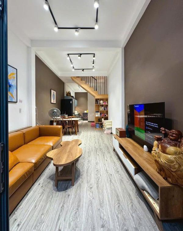 Chủ cần bán Nhà mặt phố 42m²