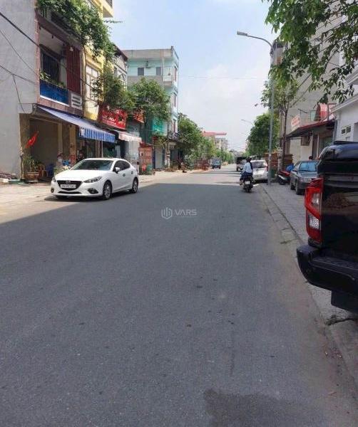 Chủ cần bán Đất nền riêng lẻ 100m²