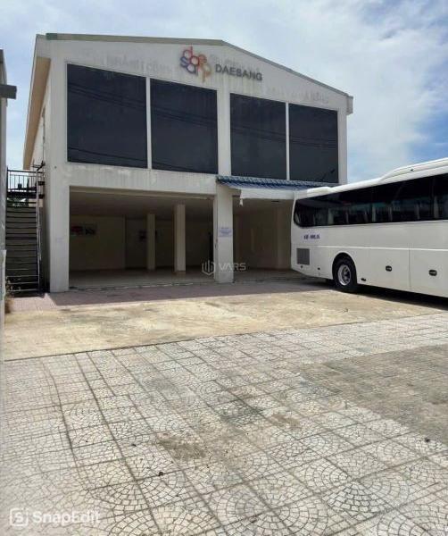 Cho thuê nhà 2 tầng 600m2 dtsd mặt tiền 🏢 đường lớn Trần Đại Nghĩa