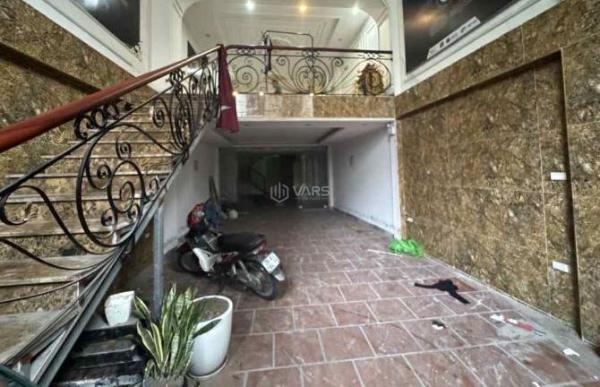 TRUNG TÂM LONG BIÊN, DÒNG TIỀN TRÊN 70 TRIỆU/ THÁNG, DT 120M, CẦU 🏢 TM , GIÁ NHỈNH 16 tỷ
