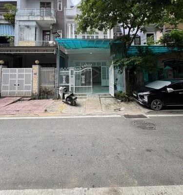 Chủ cần bán Nhà trong hẻm 102m²