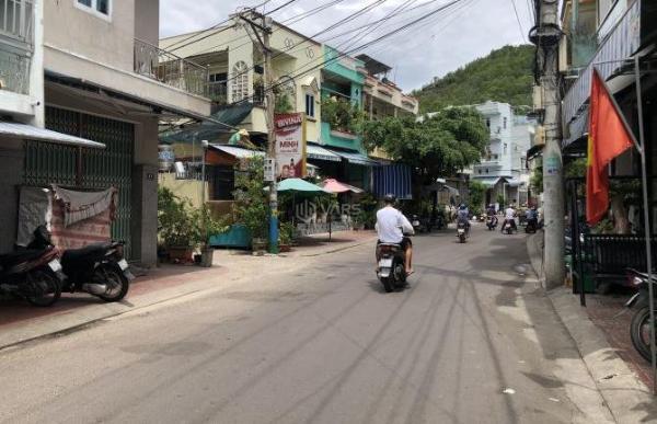 Bán nhà cấp 4 cũ góc 2 mặt tiền 🏦 đường Phạm Ngũ Lão, DT 74m2, Giá 6.3 tỷ