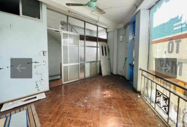 Bán nhà mặt phố đê la thành, không bị giải tỏa, kinh doanh bất ☘ chấp 25m2 chỉ 9 t