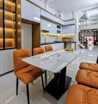 Bán Nhà mặt phố 72m²