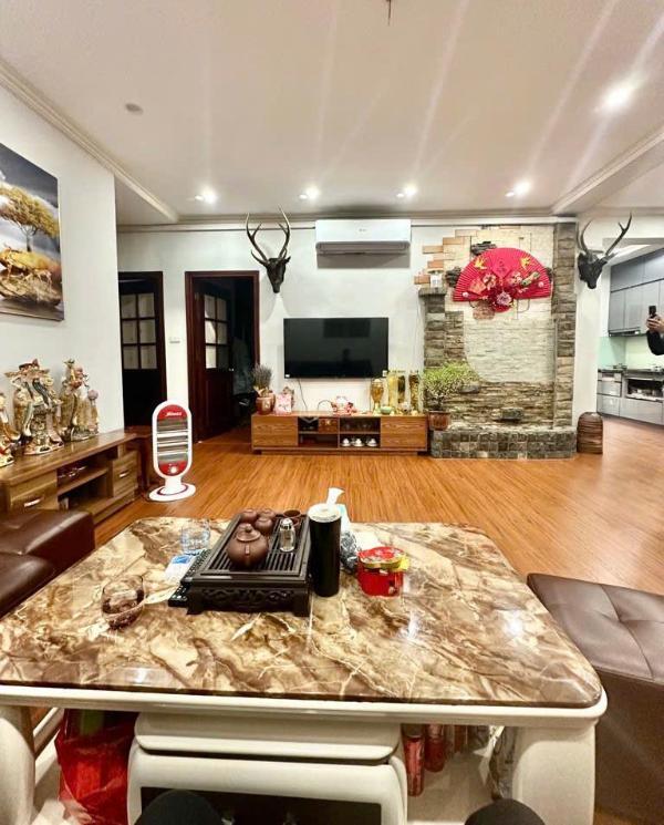 Chủ cần bán Căn hộ chung cư 100m²