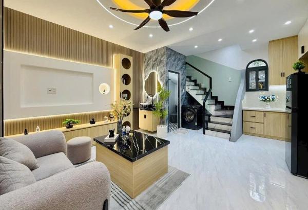 Cần bán nhà đẹp vị trí đắc địa giá tốt 850 🆘 triệu. đường đinh đức thiện