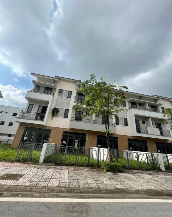 Chính thức nhận 🏘️ booking biệt thự ven sông bảng hàng cđt vsip đợt đầu tiên.