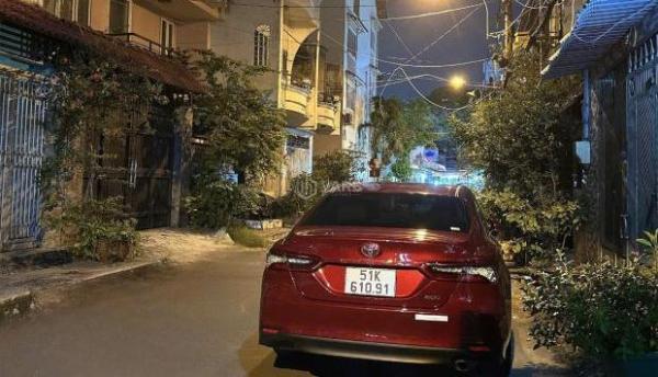Chủ cần bán Nhà trong hẻm 110m²