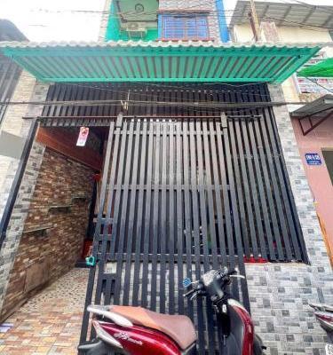 Cần bán Nhà trong hẻm 64m²