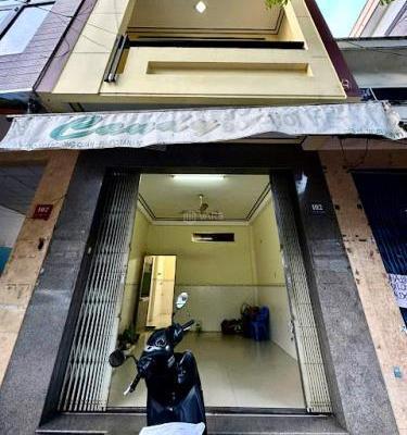 Cần bán Nhà mặt phố 43m²