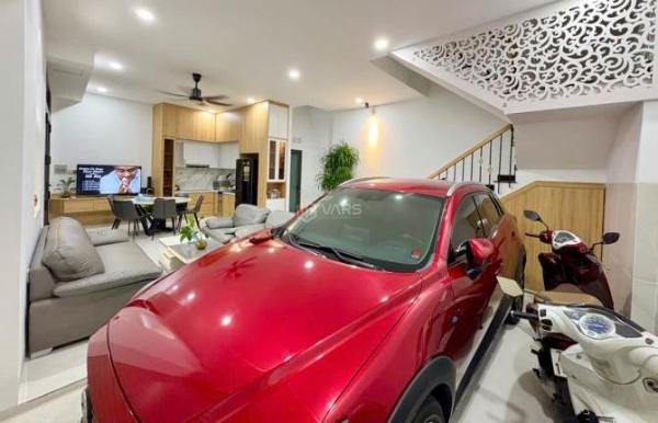 Cần bán Nhà trong hẻm 61m²