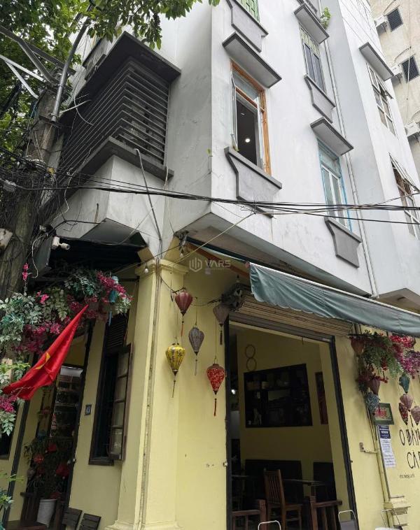 Cần bán Nhà trong hẻm 40m²