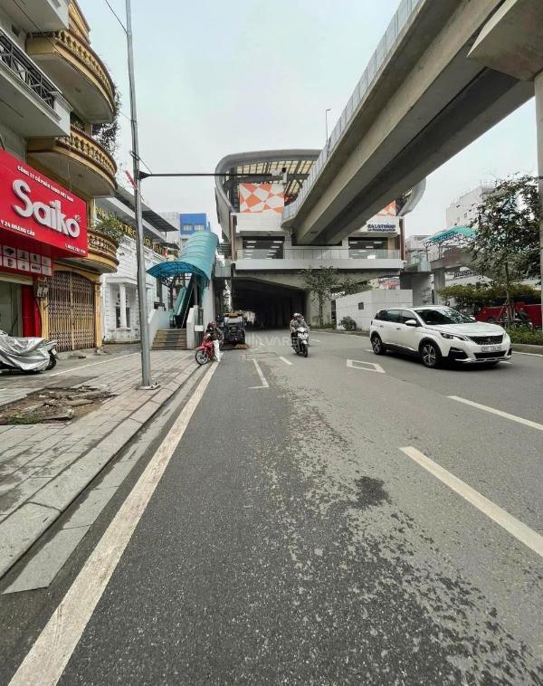 Chủ cần bán Nhà mặt phố 98m²