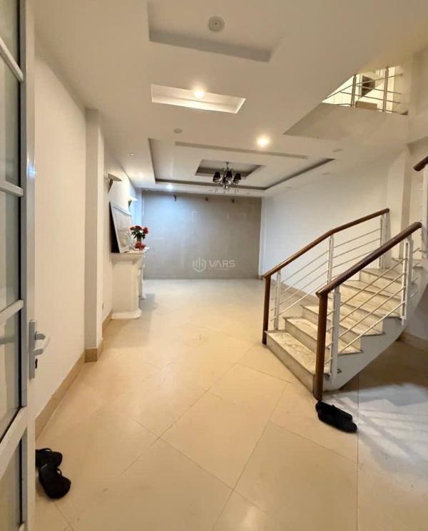 Văn cao 60m2 x mặt tiền ☘ 4.7m - 2 mặt thoáng - ô chờ thang máy - cách mặt phố 15m