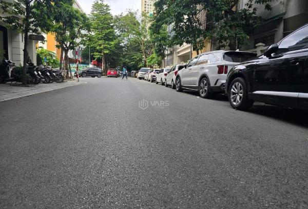 Liền kề 90 nguyễn tuân 72m² thang máy 2 mặt thoáng giá 41.5 🏚️ tỷ