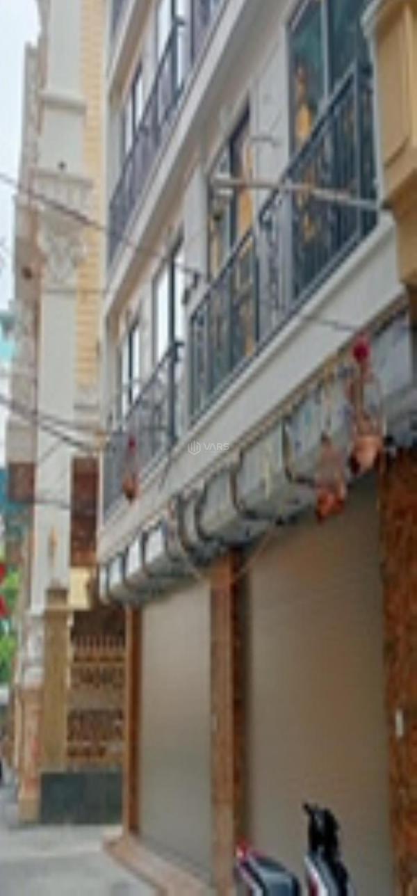 Kiến trúc độc bản 3 mặt thoáng nội nhập khẩu tích 🏤 sản đẳng cấp