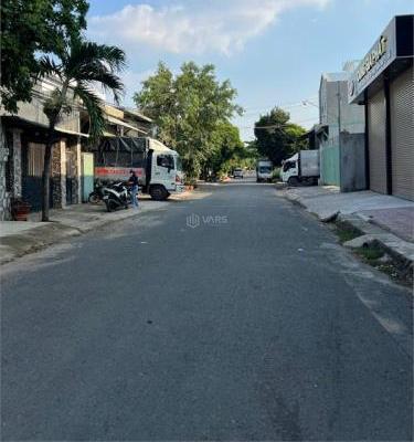 XT355 nhà xưởng sản 🏘️ xuất kinh doanh, kho chứa, lưu hàng trống kho bàn giao hoạt động liền