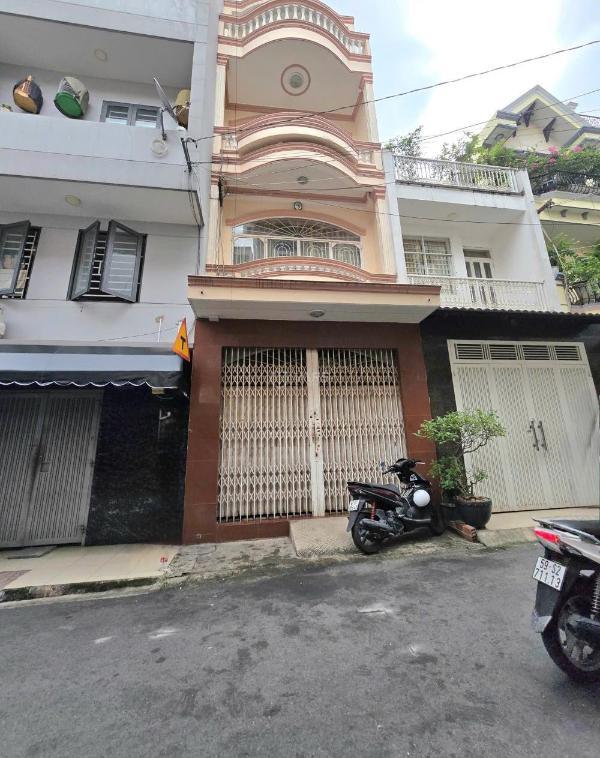 Chủ cho thuê Nhà trong hẻm 220m²