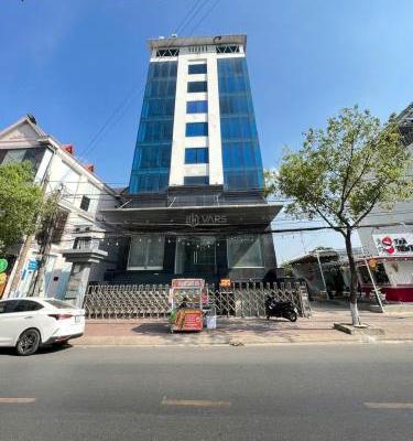 Tìm 🆘 chủ mới cho toà nhà 9 tầng ngay trung tâm Phan Trung- Biên Hoà. Sàn 2.302,m². 75 tỷ.