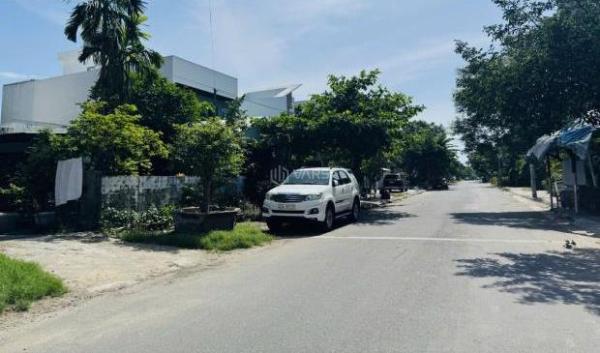 Chủ cần bán Nhà trong hẻm 137m²