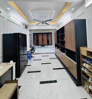 Bán Nhà mặt phố 30m²