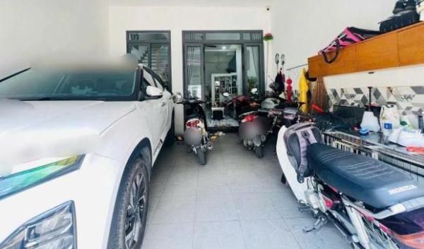 Cần bán Nhà trong hẻm 62m²