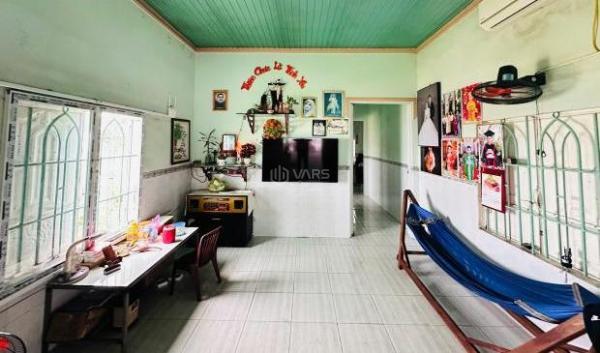 Bán nhà 5m x 60m 🏤 Đường Nguyễn Chí Thanh , LaGi giá ngộp 1.75 tỷ