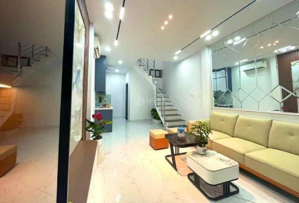 Chủ cần bán Nhà trong hẻm 32m²