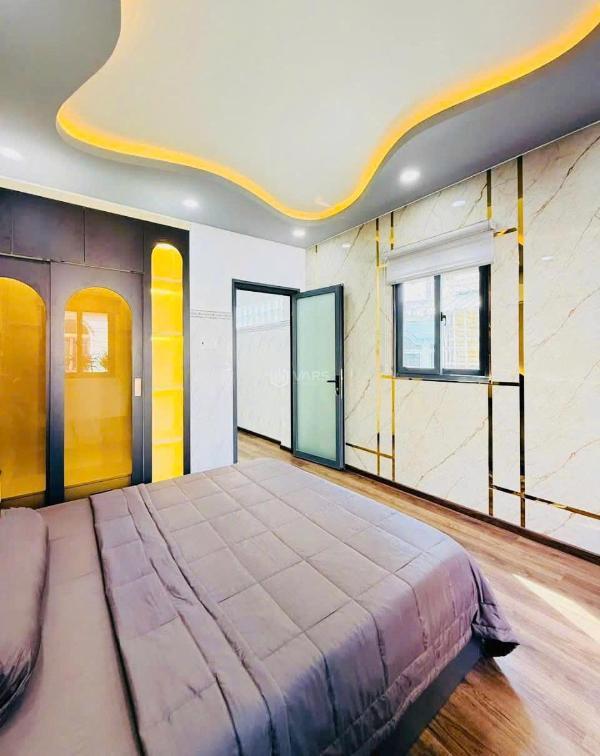 Bán nhà hẻm đường nguyễn trãi p.7 🆘 quận 5, dt 3m x 14 trệt lửng 2 lầu sân thượng,