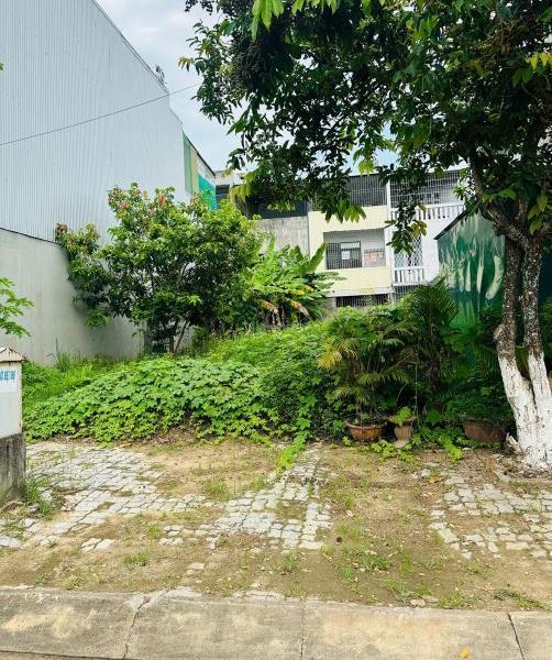 Bán Đất nền riêng lẻ 121m²